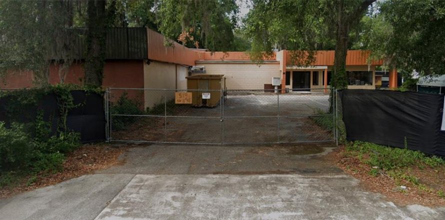 Immobilier commercial à Gainesville, Floride 558.9 m2 № 1795590