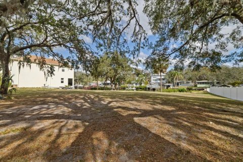 Terreno en venta en New Port Richey, Florida № 1723699 - foto 13