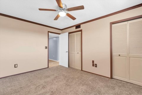 Condo in Saint Petersburg, Florida, 2 bedrooms  № 1800336 - photo 30