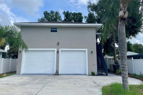 House in Nokomis, Florida 3 bedrooms, 153.29 sq.m. № 2273121