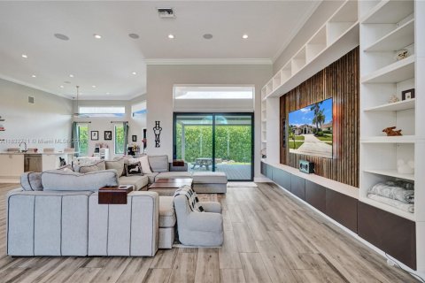 House in Boca Raton, Florida 3 bedrooms, 273.32 sq.m. № 2014961 - photo 15