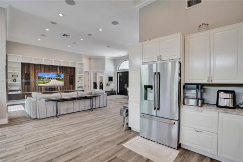 House in Boca Raton, Florida 3 bedrooms, 273.32 sq.m. № 2014961 - photo 17