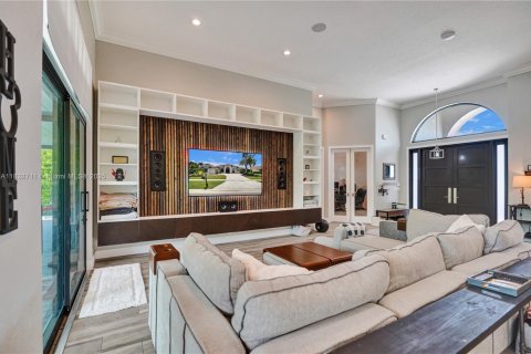 House in Boca Raton, Florida 3 bedrooms, 273.32 sq.m. № 2014961 - photo 12