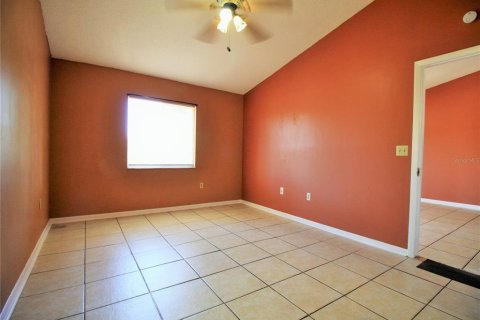 Condo in Orlando, Florida, 2 bedrooms № 2205105 - photo 17
