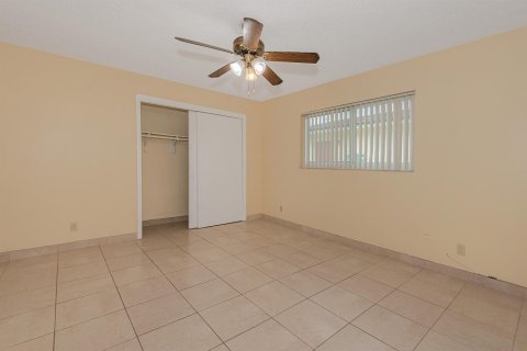 Immobilier commercial à vendre à Dania Beach, Floride: 558.53 m2 № 2246948 - photo 19