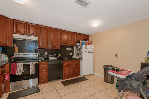 Immobilier commercial à vendre à Dania Beach, Floride: 558.53 m2 № 2246948 - photo 28