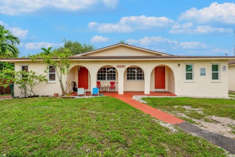 Immobilier commercial à vendre à Dania Beach, Floride: 558.53 m2 № 2246948 - photo 5