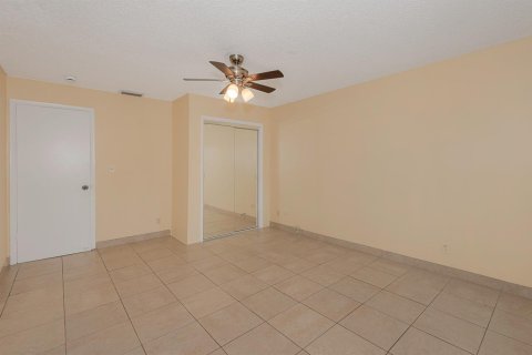 Immobilier commercial à vendre à Dania Beach, Floride: 558.53 m2 № 2246948 - photo 21