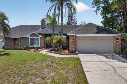 Villa ou maison à Oviedo, Floride 4 chambres, 214.79 m2 № 2149975