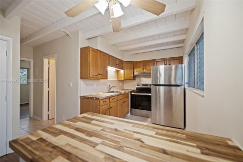 Appartement à louer à Oakland Park, Floride: 2 chambres, 201.13 m2 № 1987299 - photo 11