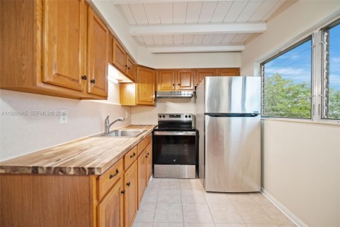 Appartement à louer à Oakland Park, Floride: 2 chambres, 201.13 m2 № 1987299 - photo 14