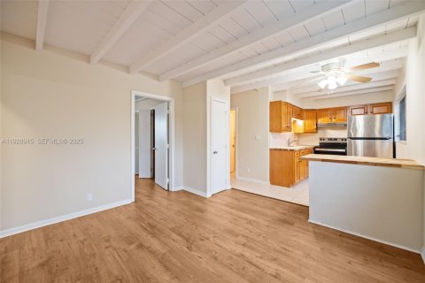 Appartement à louer à Oakland Park, Floride: 2 chambres, 201.13 m2 № 1987299 - photo 9