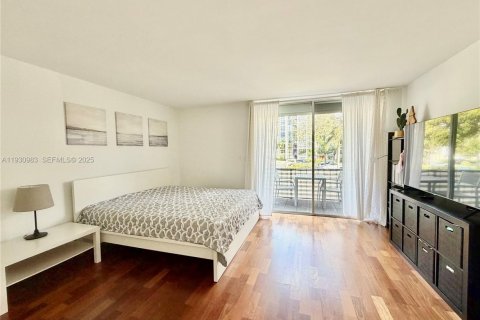 Touwnhouse à vendre à Hallandale Beach, Floride: 3 chambres, 167.6 m2 № 2089140 - photo 26