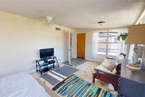 House in Daytona Beach, Florida 3 bedrooms, 93.65 sq.m. № 1620218 - photo 21