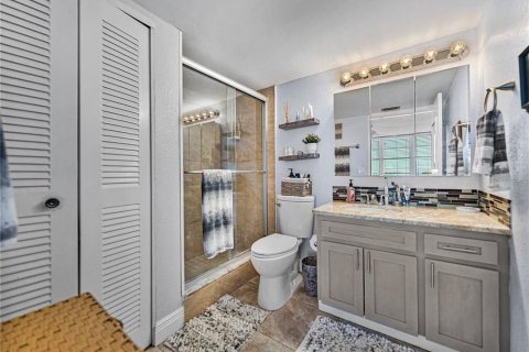 Condo in South Pasadena, Florida, 2 bedrooms  № 1608037 - photo 21