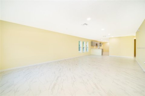 Купить виллу или дом в Лейк-Уэльс, Флорида 4 комнаты, 129.88м2, № 1426844 - фото 3