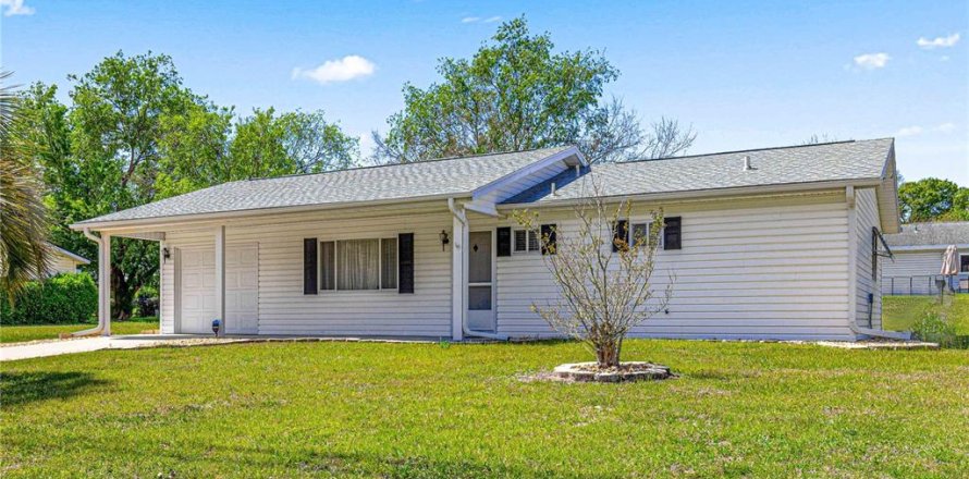 House in Ocala, Florida 2 bedrooms, 89.19 sq.m. № 1915042
