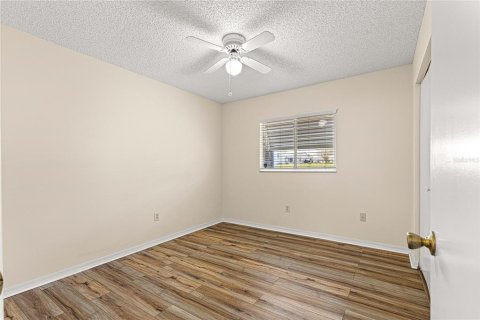 House in Ocala, Florida 2 bedrooms, 89.19 sq.m. № 1915042 - photo 17