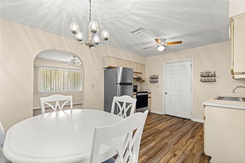 House in Ocala, Florida 2 bedrooms, 89.19 sq.m. № 1915042 - photo 12