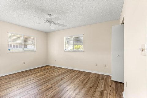 House in Ocala, Florida 2 bedrooms, 89.19 sq.m. № 1915042 - photo 20