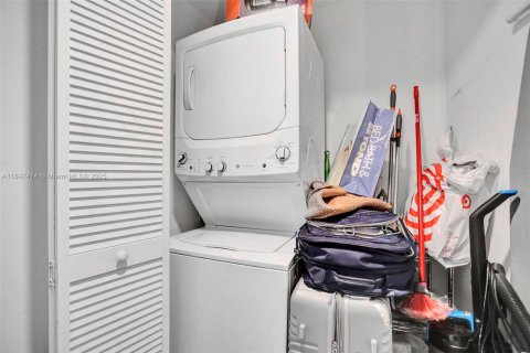 Купить кондоминиум в Майами, Флорида 1 спальня, 63.27м2, № 1980212 - фото 12