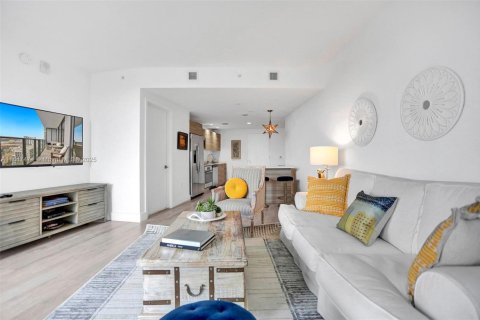 Купить кондоминиум в Майами, Флорида 1 спальня, 63.27м2, № 1980212 - фото 5