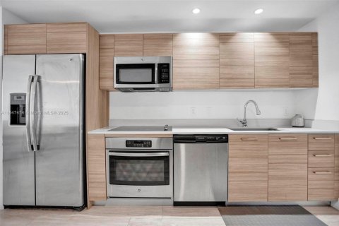 Купить кондоминиум в Майами, Флорида 1 спальня, 63.27м2, № 1980212 - фото 8