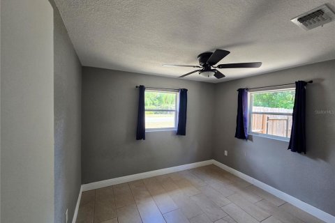 Casa en venta en Orange City, Florida, 3 dormitorios, 79.52 m2 № 1869169 - foto 11