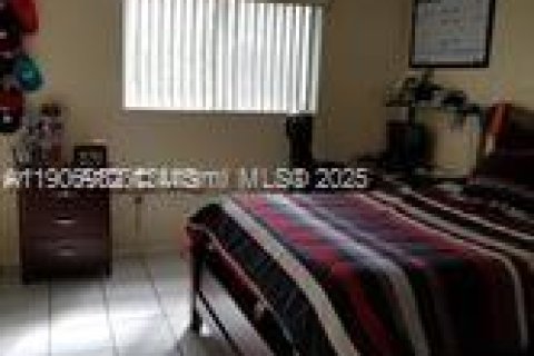 Copropriété à louer à Miami, Floride: 2 chambres, 67.08 m2 № 1963607 - photo 6