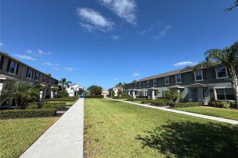 Touwnhouse à louer à Winter Garden, Floride: 3 chambres, 145.67 m2 № 2094320 - photo 2