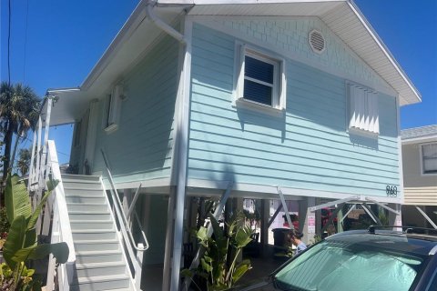 House in Indian Rocks Beach, Florida 2 bedrooms, 59.46 sq.m. № 1899180 - photo 5