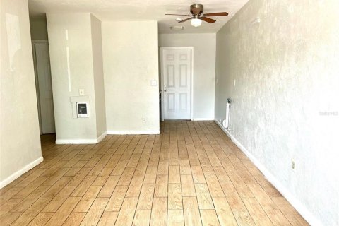 Apartamento en alquiler en Daytona Beach, Florida, 2 dormitorios, 60.39 m2 № 2099885 - foto 3