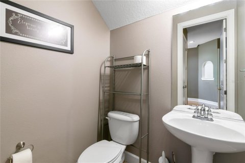 Townhouse in Tampa, Florida 3 bedrooms, 218.78 sq.m. № 2211327 - photo 18