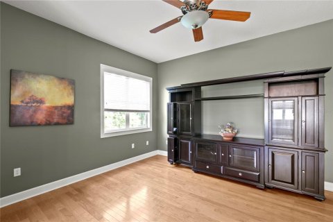 Townhouse in Tampa, Florida 3 bedrooms, 218.78 sq.m. № 2211327 - photo 11