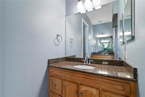 Townhouse in Tampa, Florida 3 bedrooms, 218.78 sq.m. № 2211327 - photo 29
