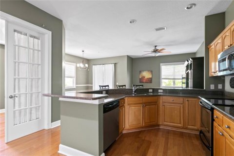 Townhouse in Tampa, Florida 3 bedrooms, 218.78 sq.m. № 2211327 - photo 6
