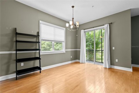 Townhouse in Tampa, Florida 3 bedrooms, 218.78 sq.m. № 2211327 - photo 14