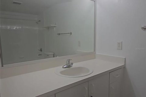 Apartamento en alquiler en Orlando, Florida, 3 dormitorios, 111.48 m2 № 1909970 - foto 4