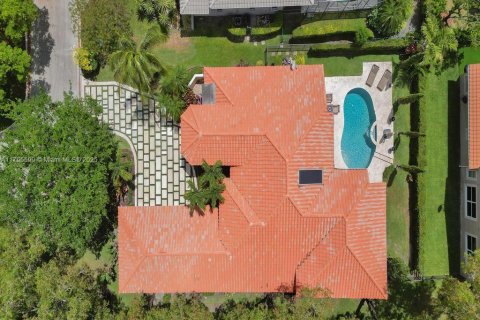 House in Coral Springs, Florida 4 bedrooms, 242.57 sq.m. № 1698966 - photo 4