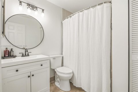Villa ou maison à vendre à Weston, Floride: 4 chambres, 238.02 m2 № 2146469 - photo 29