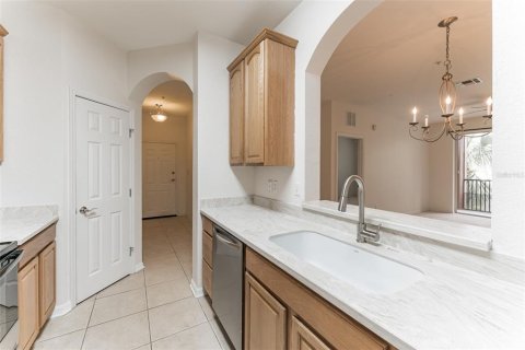 Condo in Davenport, Florida, 3 bedrooms  № 1819612 - photo 4
