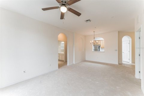 Condo in Davenport, Florida, 3 bedrooms  № 1819612 - photo 8