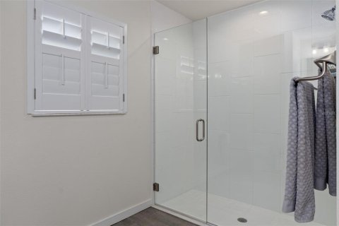 House in Weeki Wachee, Florida 4 bedrooms, 177.44 sq.m. № 1827084 - photo 27