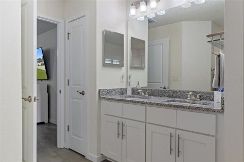 House in Weeki Wachee, Florida 4 bedrooms, 177.44 sq.m. № 1827084 - photo 28