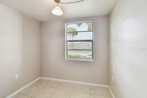 Townhouse in Largo, Florida 2 bedrooms, 115.94 sq.m. № 1754795 - photo 29