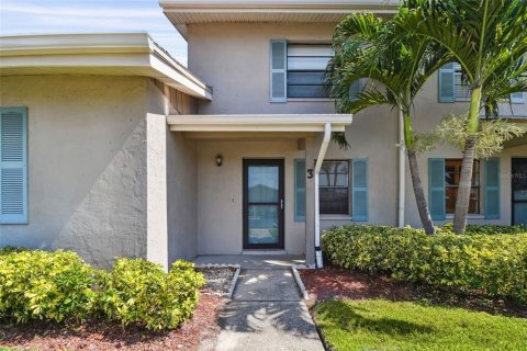 Townhouse in Largo, Florida 2 bedrooms, 115.94 sq.m. № 1754795 - photo 5