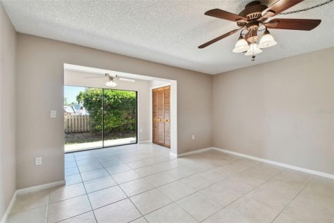 Townhouse in Largo, Florida 2 bedrooms, 115.94 sq.m. № 1754795 - photo 14