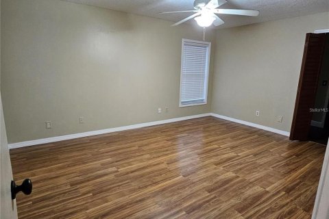House in Orlando, Florida 4 bedrooms, 203.64 sq.m. № 1828349 - photo 6