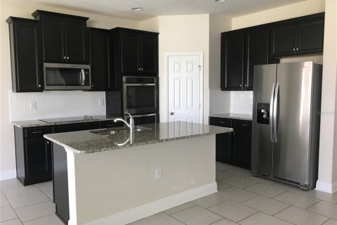House in Haines City, Florida 4 bedrooms, 238.94 sq.m. № 1824978 - photo 10