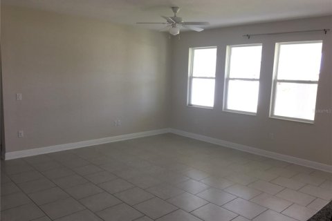 House in Haines City, Florida 4 bedrooms, 238.94 sq.m. № 1824978 - photo 16